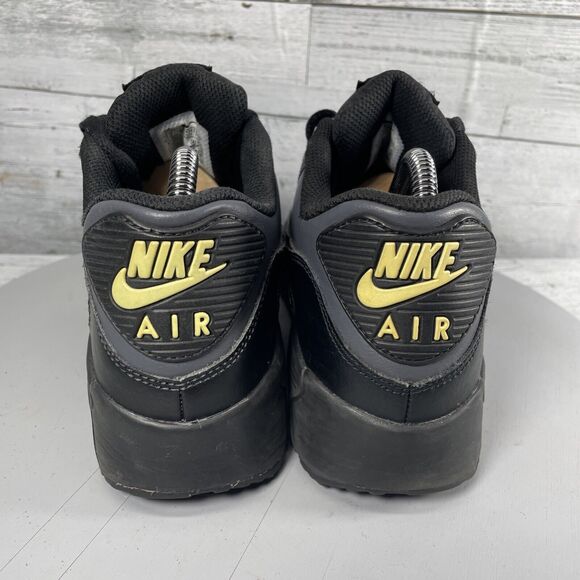 Nike Air Max 90 GS Black Volt Leather GS Boys/Mens sz 7 Women’s 8  833412-032 - Picture 5 of 11